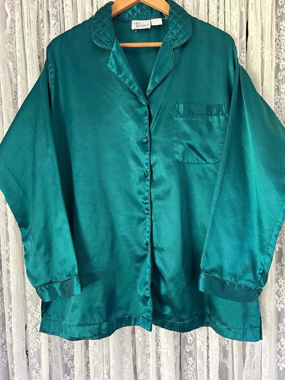 Tesoro Vintage Emerald Green Satin Button-Front Pajama Set